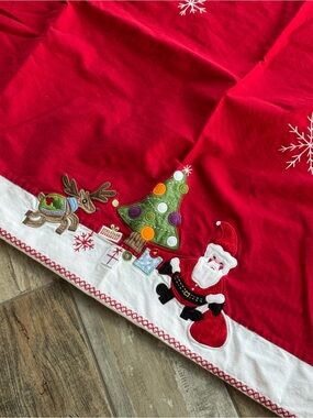 Pottery Barn Kids Christmas Holiday Rectangular Tablecloth with Appliqués